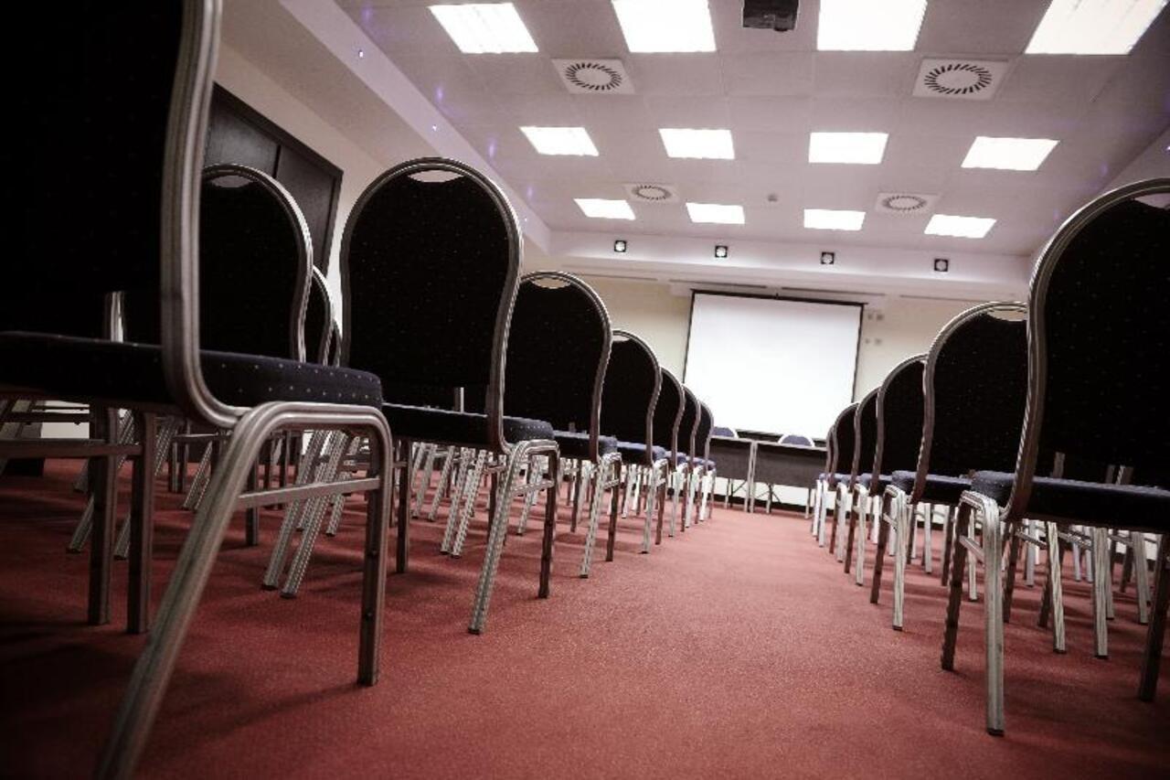 City Hotel Podgorica Exterior photo