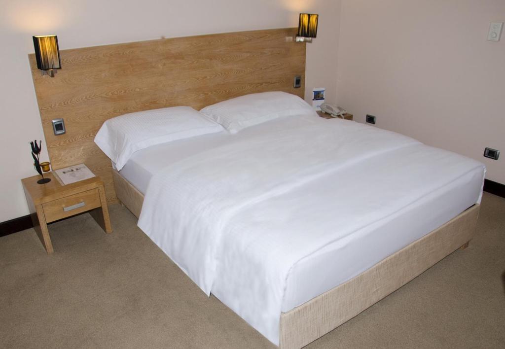 City Hotel Podgorica Room photo