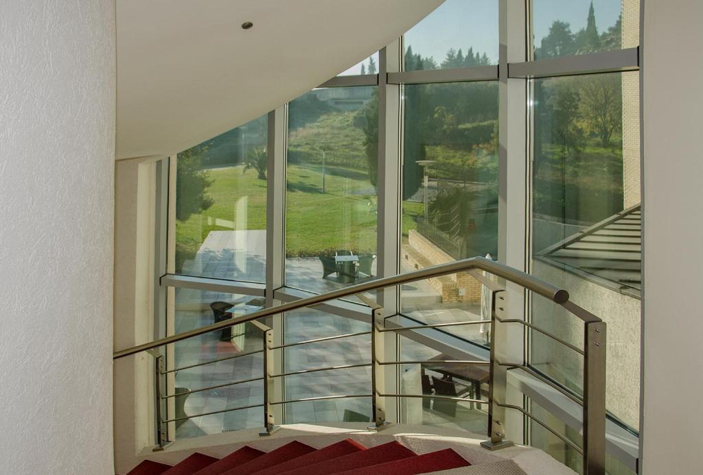 City Hotel Podgorica Exterior photo
