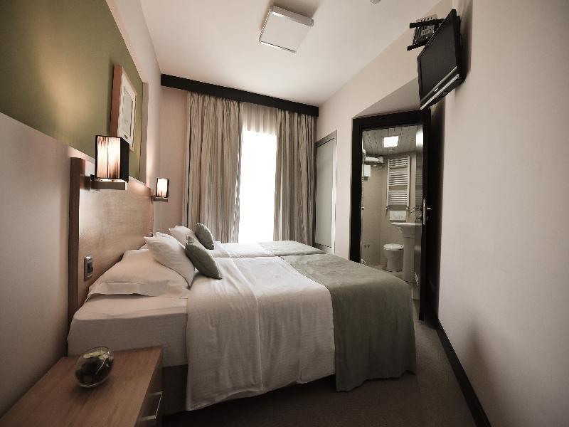 City Hotel Podgorica Exterior photo